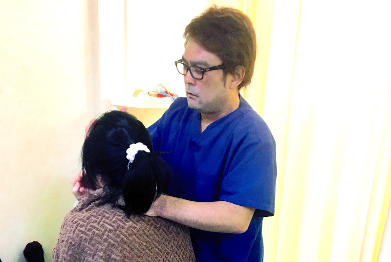 痛みの根源つきとめる徹底的な検査